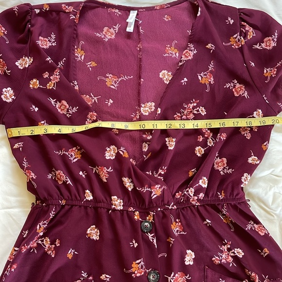 Women’s Burgundy Floral Print Xhilaration Dress. - Picture 7 of 11